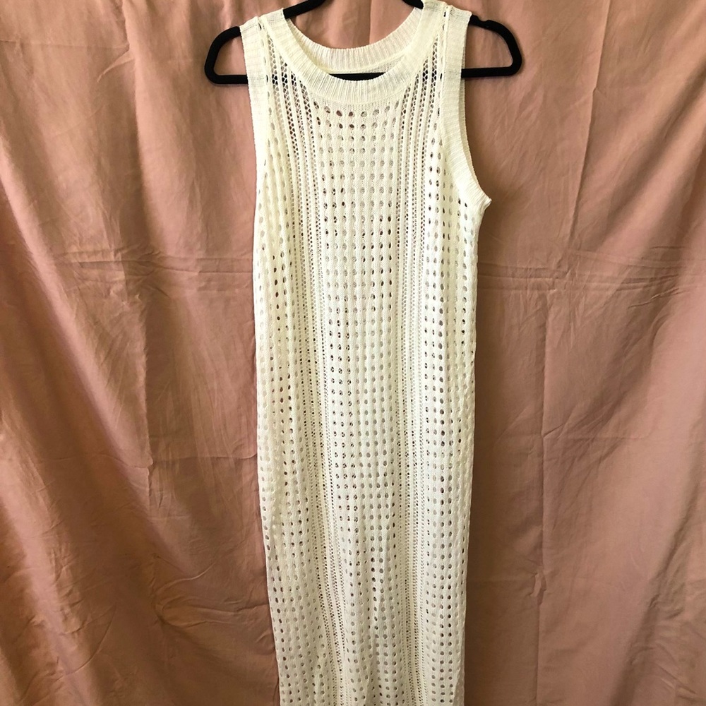 Long white dress/coverup, size large, nwot
